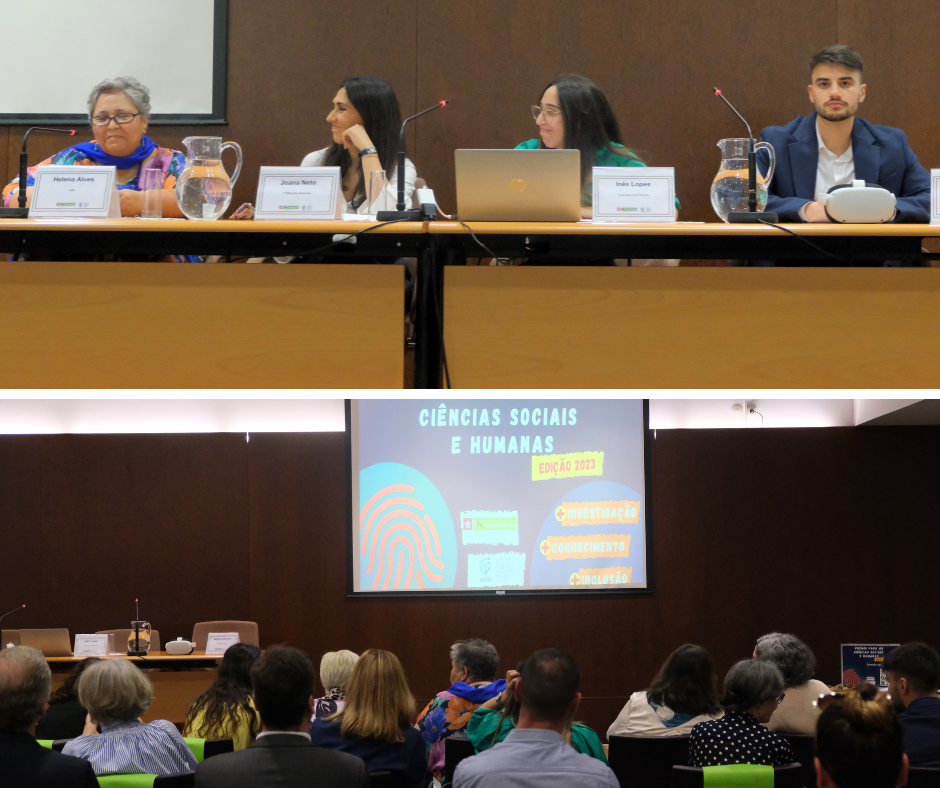 Numa mesa, em cima, a presidente do júri e os representantes dos três trabalhos premiados. Em baixo, a imagem da tela de projeção com o cartaz do Prémio; e ao longe a mesa em que se apresentaram os trabalhos e o público virado para a mesma, na imagem estando de costas, sentados