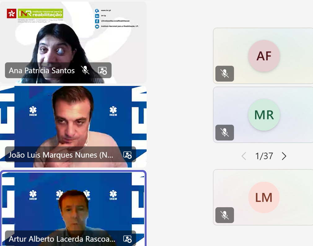 Picture of an online meeting with three rectangles highlighted with speakers Ana Patrícia Santos (INR), João Nunes (INEM) and Artur Alberto Batuca (INEM), on the right are three other smaller rectangles representing participants who are attending the webinar.