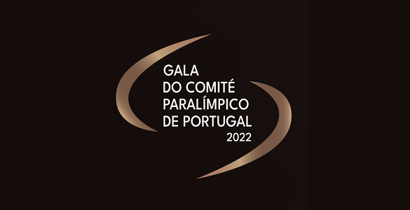 Sobre fundo preto, em letras brancas e dourado: Gala do Comité Paralímpico de Portugal 2022.
